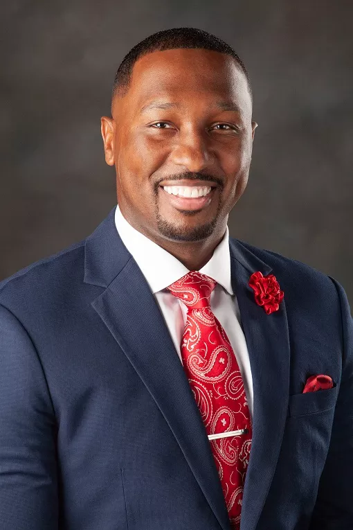 Headshot of Donald Dantzer