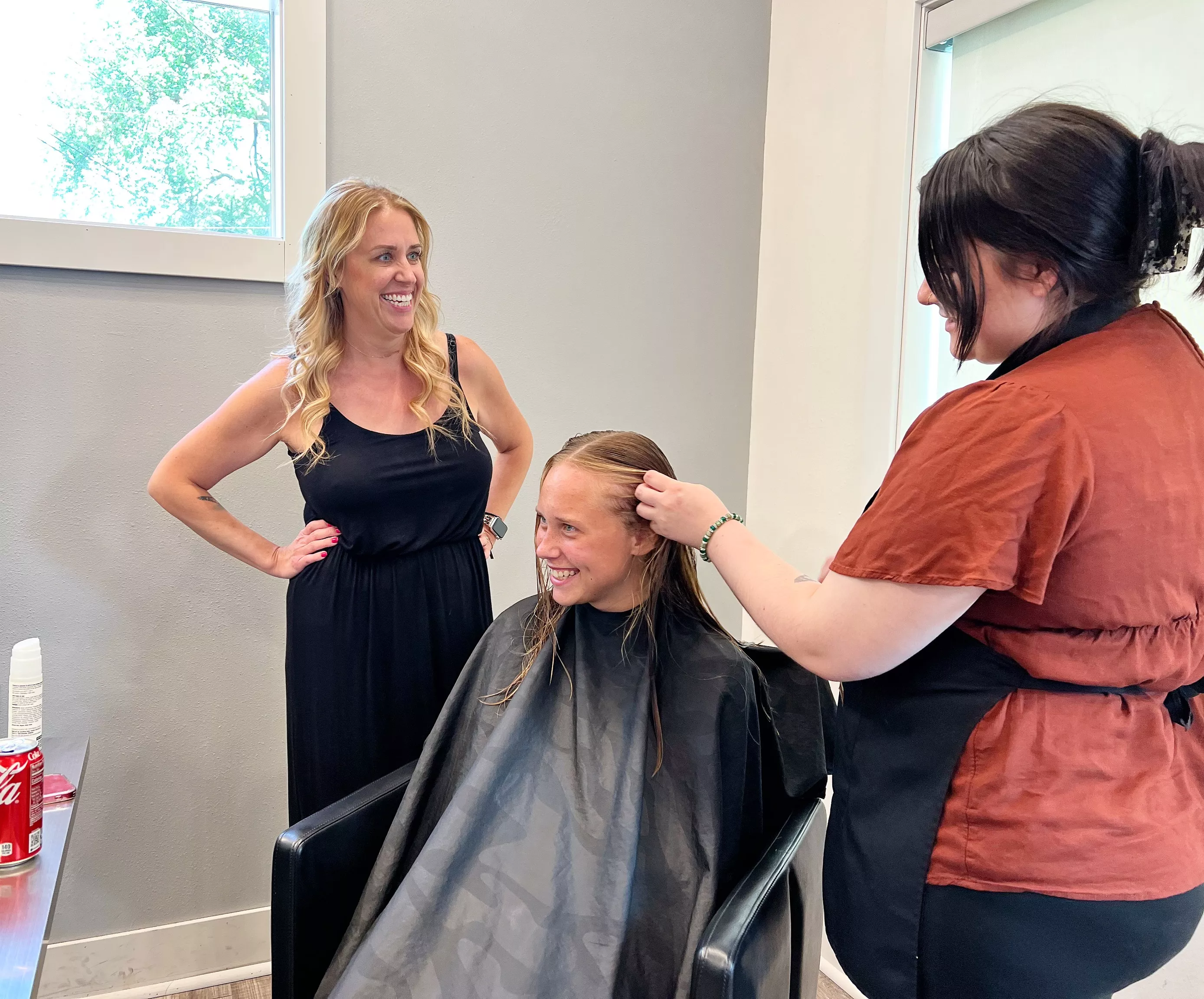 Jill Mion working in her Temptd Salon